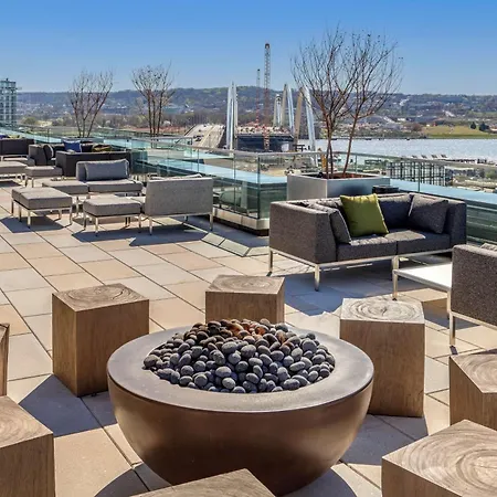 Cambria Hotel Washington Dc Navy Yard Riverfront